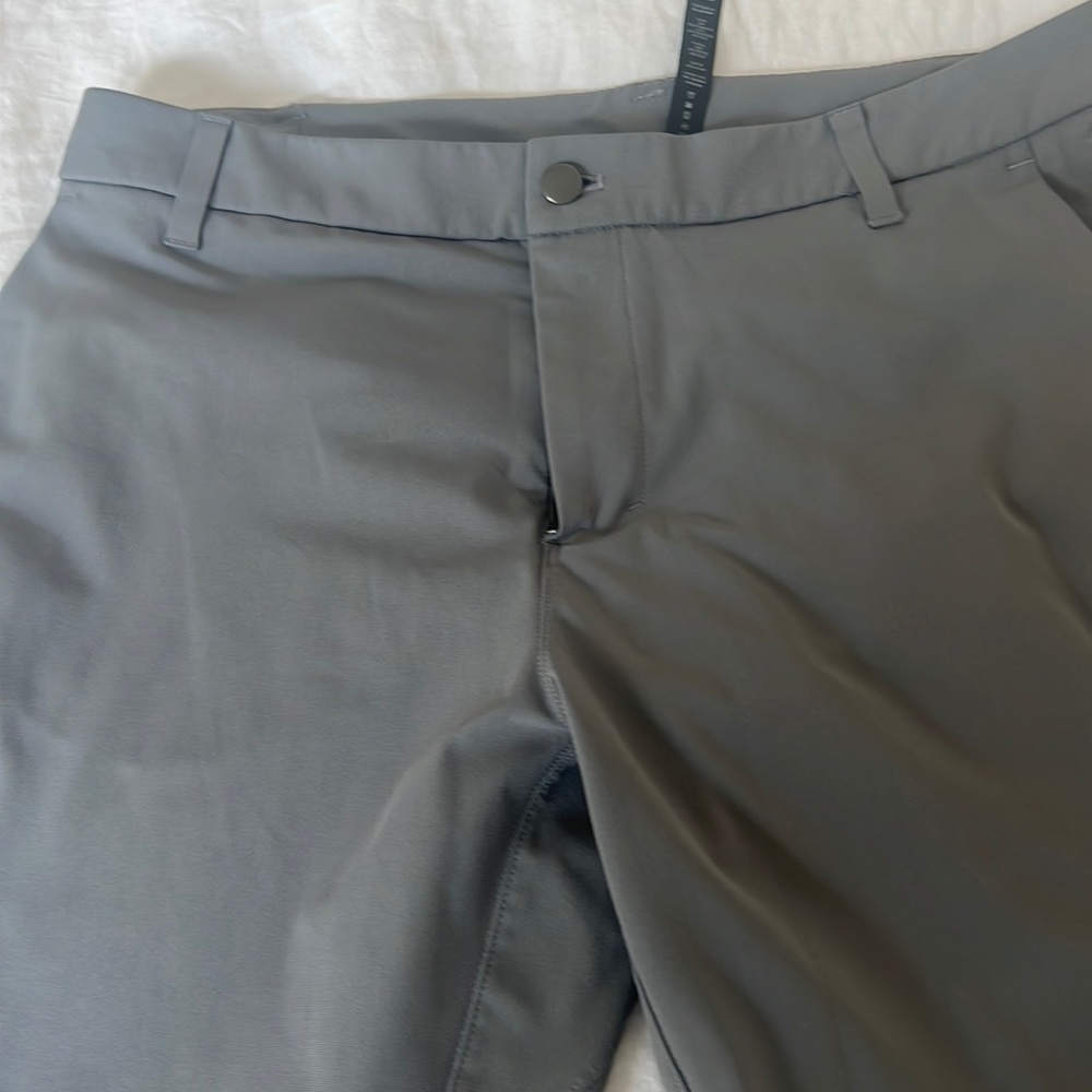 Lululemon COMMISSION CLASSIC-FIT PANT 36x30 WARPSTREME excellent condition.